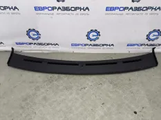 Декоративная накладка торпедо Maserati Levante