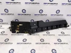 Кронштейн крепления бампера заднего левый LR045182