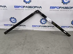 Распорка стоек BMW M4 G82 2024 51618075011