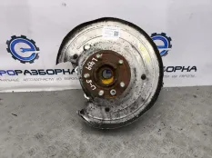 Кулак задний правый Land Rover Range Rover Sport 2