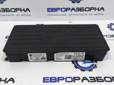 Беспроводное зарядное устройство Audi Q7