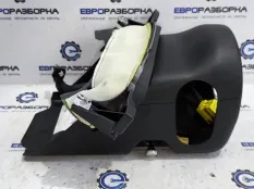 Кожух рулевой колонки Bentley Bentayga рест. 4V1