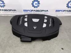 Декоративная крышка двигателя Maserati Levante