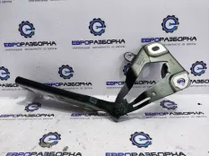 Петля капота правая Bentley Bentayga рест. 4V1