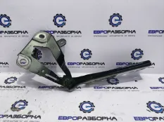 Петля капота левая Bentley Bentayga рест. 4V1 2023