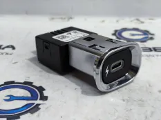 USB Разъем Bentley Bentayga рест. 4V1 2023