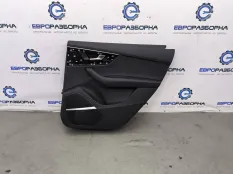 Обшивка двери задней правой Audi Q7 4M 2-й рест.