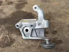 Кронштейн двигателя правый Volvo XC90 2 2019