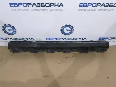 Усилитель заднего бампера Toyota Hilux 8 2019