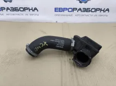 Патрубок интеркулера Volvo XC40 2020 32224392