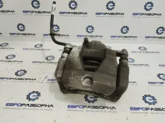 Суппорт тормозной передний правый Volvo XC40 2020