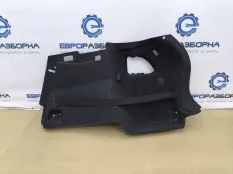 Обшивка отсека багажника правая Volvo XC40 2020