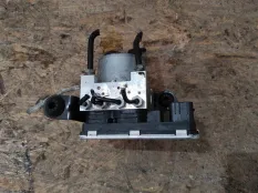 Блок ABS Volvo XC90 2 2018 31680098