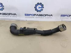 Патрубок интеркулера Volvo XC40 2020 32222069