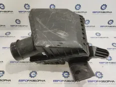 Корпус воздушногo фильтра Volvo XC40 2020 32146440
