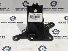 Кронштейн двигателя левый Mercedes-Benz X W470