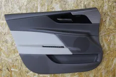Обшивка двери передней левой Jaguar XE X760 2015