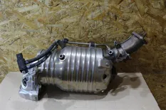 Катализатор Jaguar XE X760 2015 LR082723