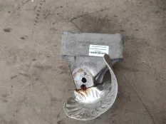 Кронштейн двигателя правый Jeep Grand Cherokee