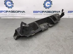 Воздуховод (дефлектор) радиатора Jeep 4 рест.