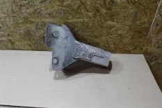 Кронштейн (крепление) Audi R8 42 420 2008