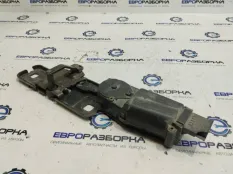 Замок багажника Audi S8 D4 2013 4H0827383