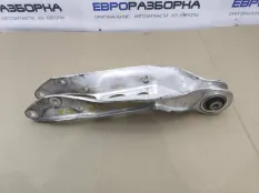Рычаг правый нижний Audi Q8 4M 4M8 2021 4M0505311J
