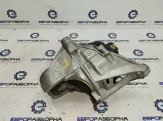 Кронштейн двигателя левый Audi Q7 4M 2018