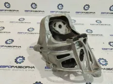 Кронштейн двигателя левый Audi Q8 4M 4M8 2021