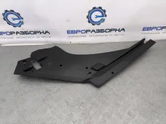 Накладка замка капота Audi Q7 4M 2018 4M0805285A