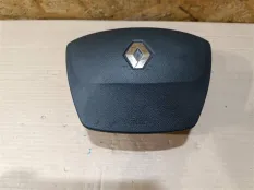 Подушка безопасности водителя Renault Megane 3