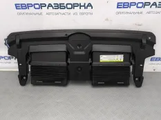 Накладка замка капота Audi Q7 4M 2018 4M0807081