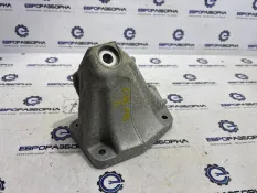 Кронштейн двигателя левый BMW M6 Gran Coupe F06