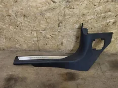 Накладка на порог Maserati Levante M161 2020