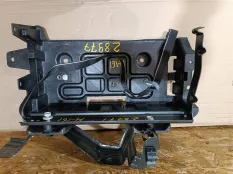 Полка АКБ Maserati Levante M161 2017 675000297