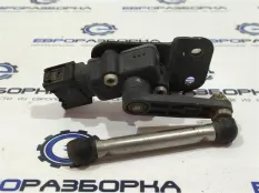 Датчик дорожного просвета Maserati Levante M161