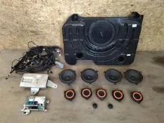 Магнитола Maserati Levante M161 2020 670177570