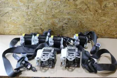 Ремень безопасности Toyota Land Cruiser