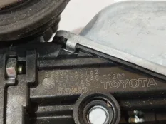 Стеклоподъемник задний правый Toyota Land Cruiser