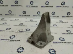 Кронштейн двигателя Land Rover Range Rover Velar