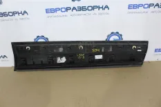Молдинг двери передней левой Land Rover LR093896