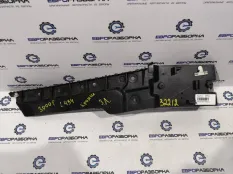 Кронштейн крепления бампера заднего левый LR087706