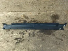 Накладка на порог Land Rover Discovery 5 L462 2019