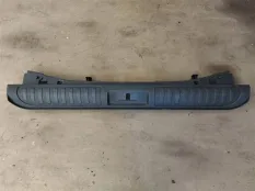Обшивка отсека багажника Land Rover 2 LR044743