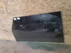 Стекло двери задней правой Land Rover 2 LR043950