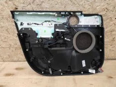 Обшивка двери передней правой Land Rover Discovery