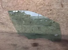 Стекло двери передней правой Land Rover LR058831