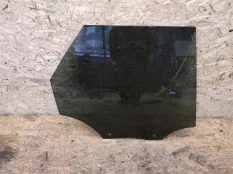 Стекло двери задней правой Land Rover Discovery 5