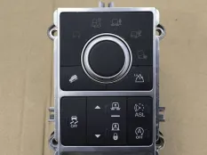 Блок управления пневмоподвеской Land Rover 4