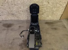 Центральный подлокотник Land Rover 2 LR044748
